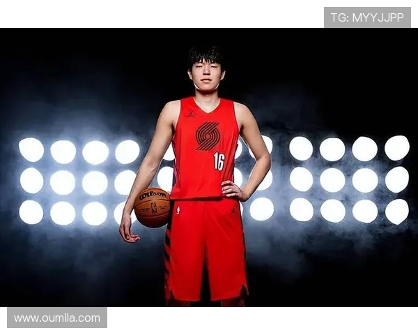 杨毅谈开拓者空间不足称全靠杨瀚森拉开场上宽度建议暂不增重专注机动性